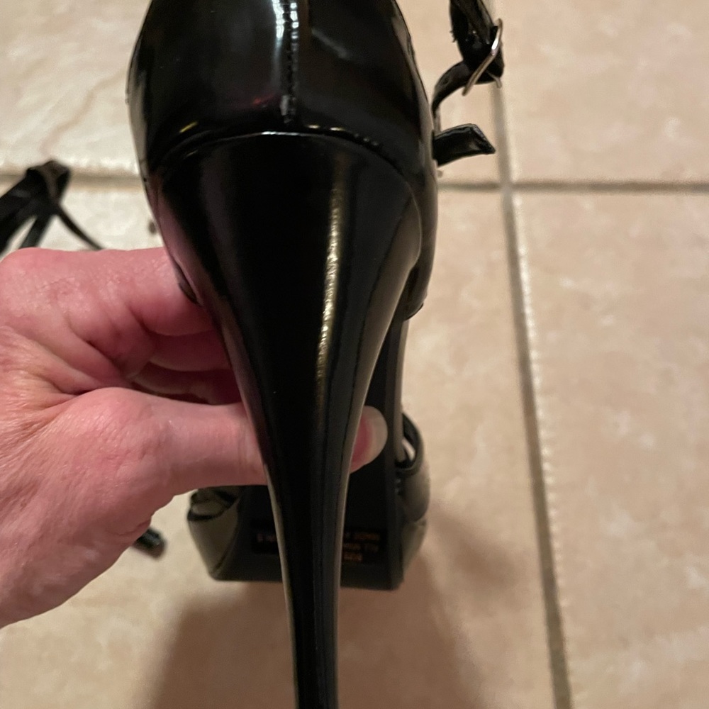 NWOT Charlotte Russe Dress Heels - Picture 8 of 15